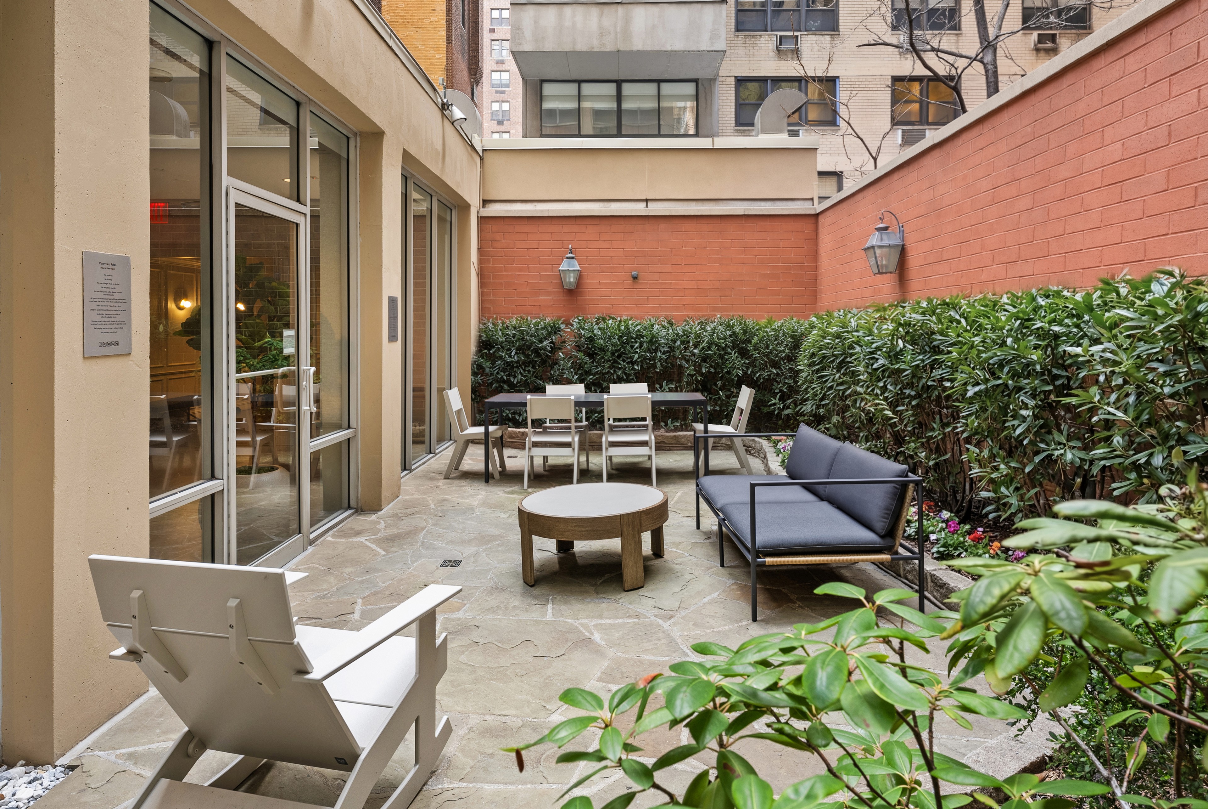 Courtyard at Sutton Marquis (2 of 3)