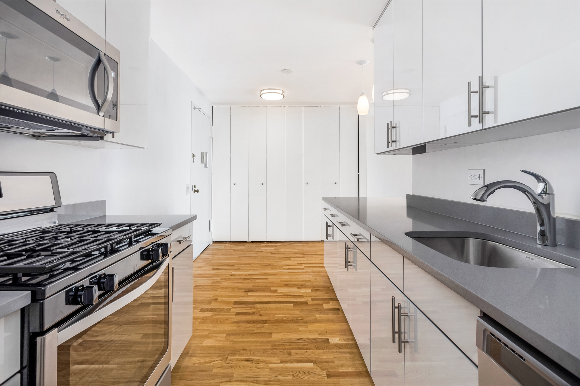 Gateway Apartments 2 of 6