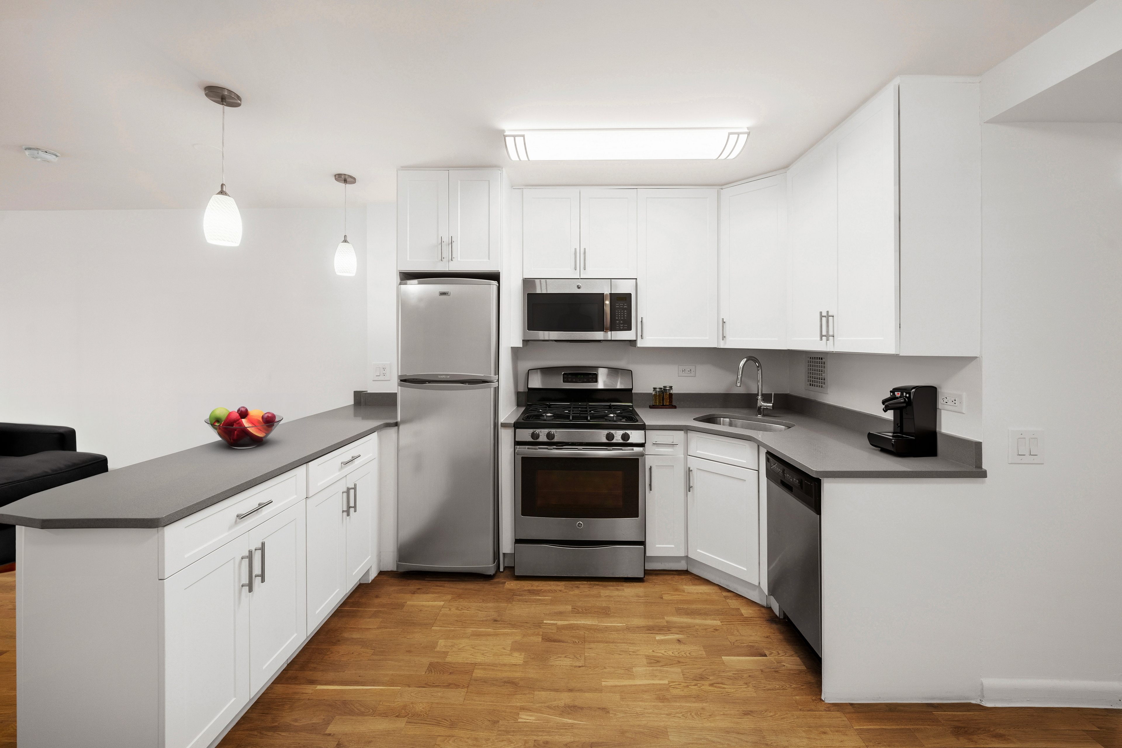 Gateway Apartments 5 of 12