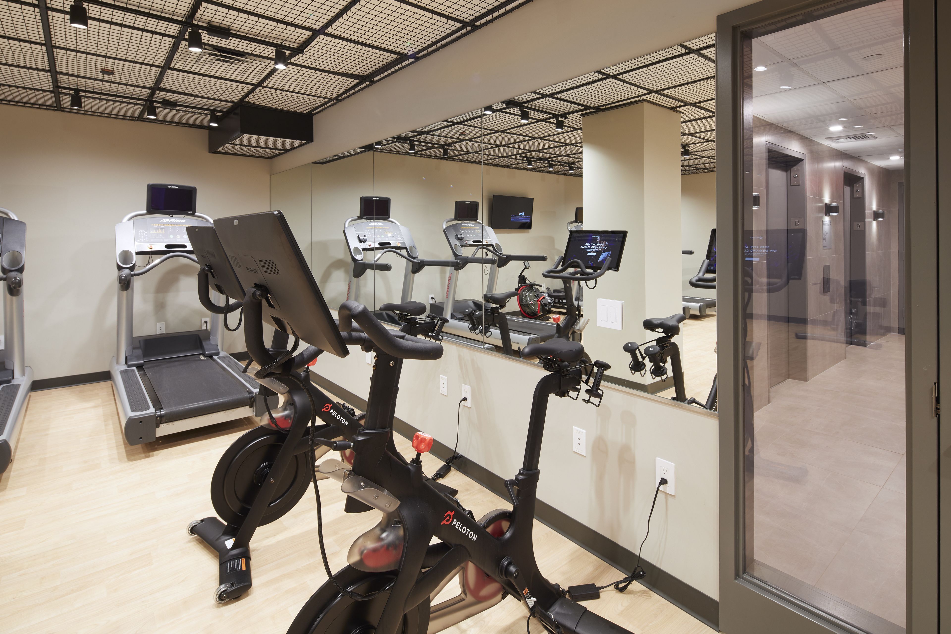Gym at Murrayhillmarquis (5 of 6)