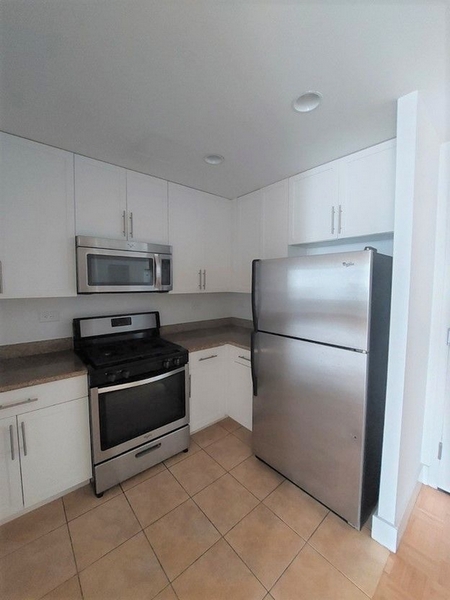 Kings & Queens Apartments 2 of 29