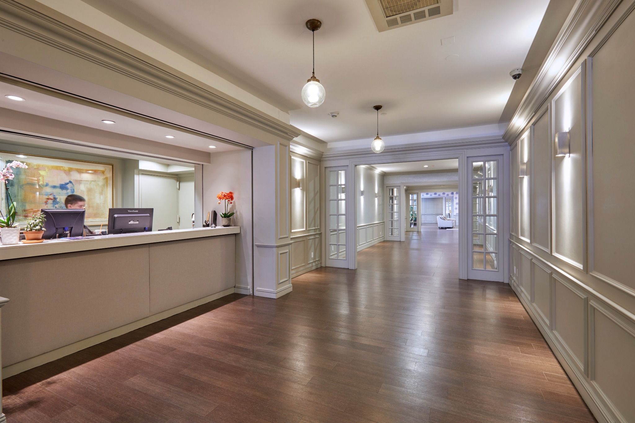 Lobby at Sutton Marquis (5 of 8)