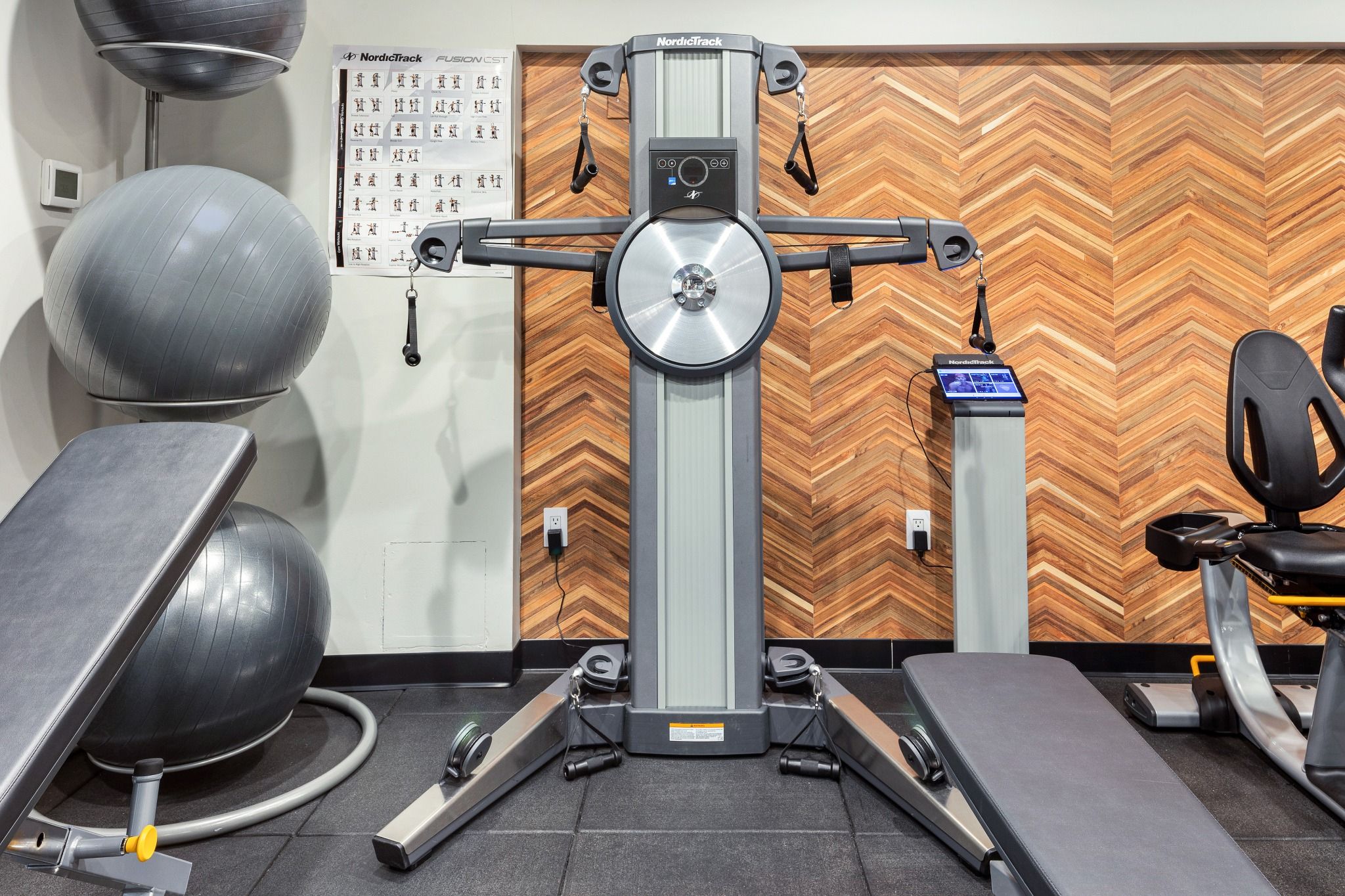Gym at Sutton Marquis (7 of 8)