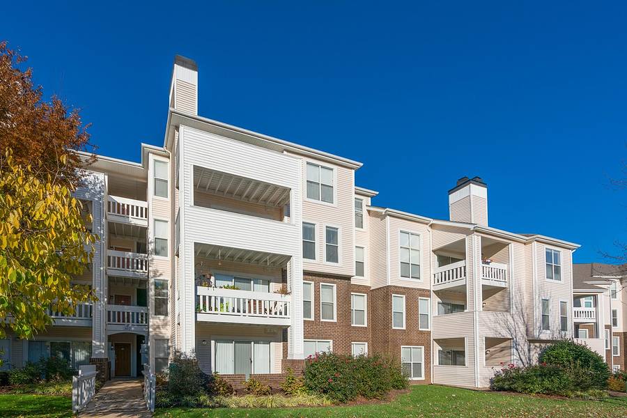 The Apartments at Pike Creek Newark Luxury Apartments