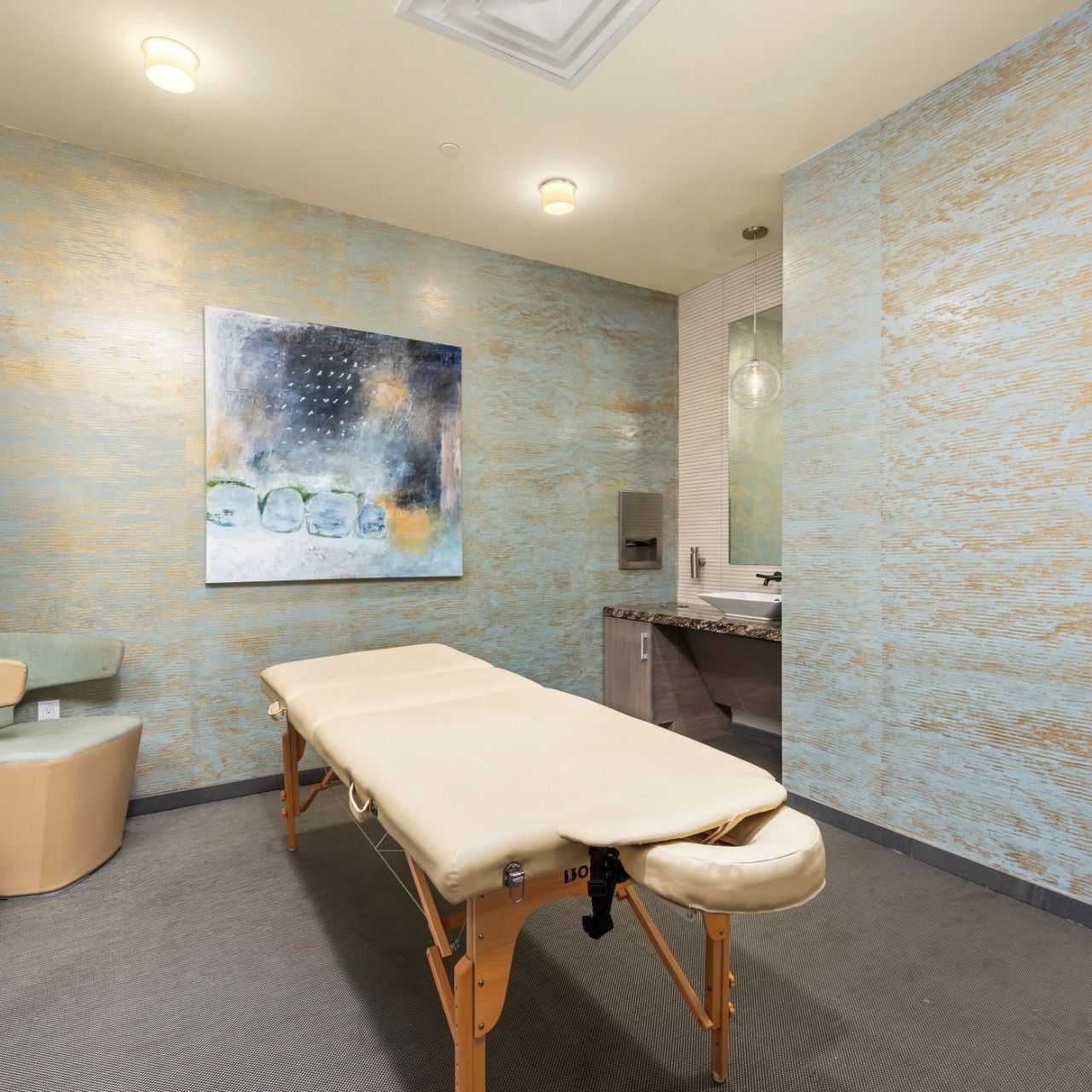 Spa with sauna and lockers Spa with sauna and lockers