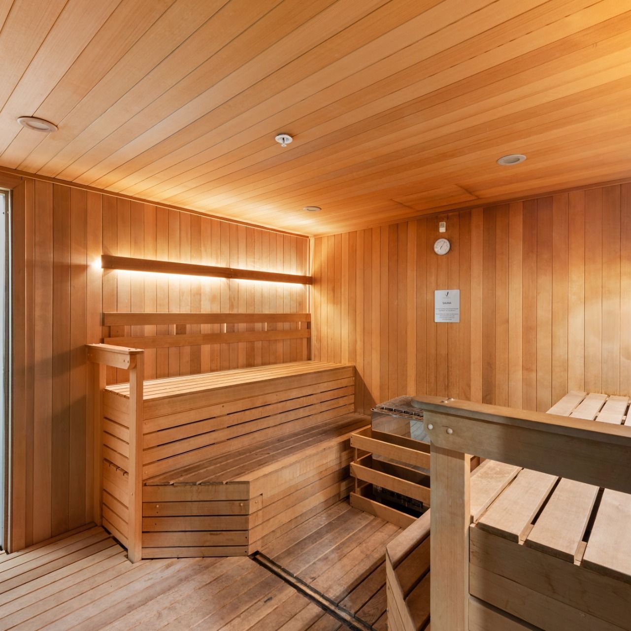 Spa with sauna and lockers Spa with sauna and lockers
