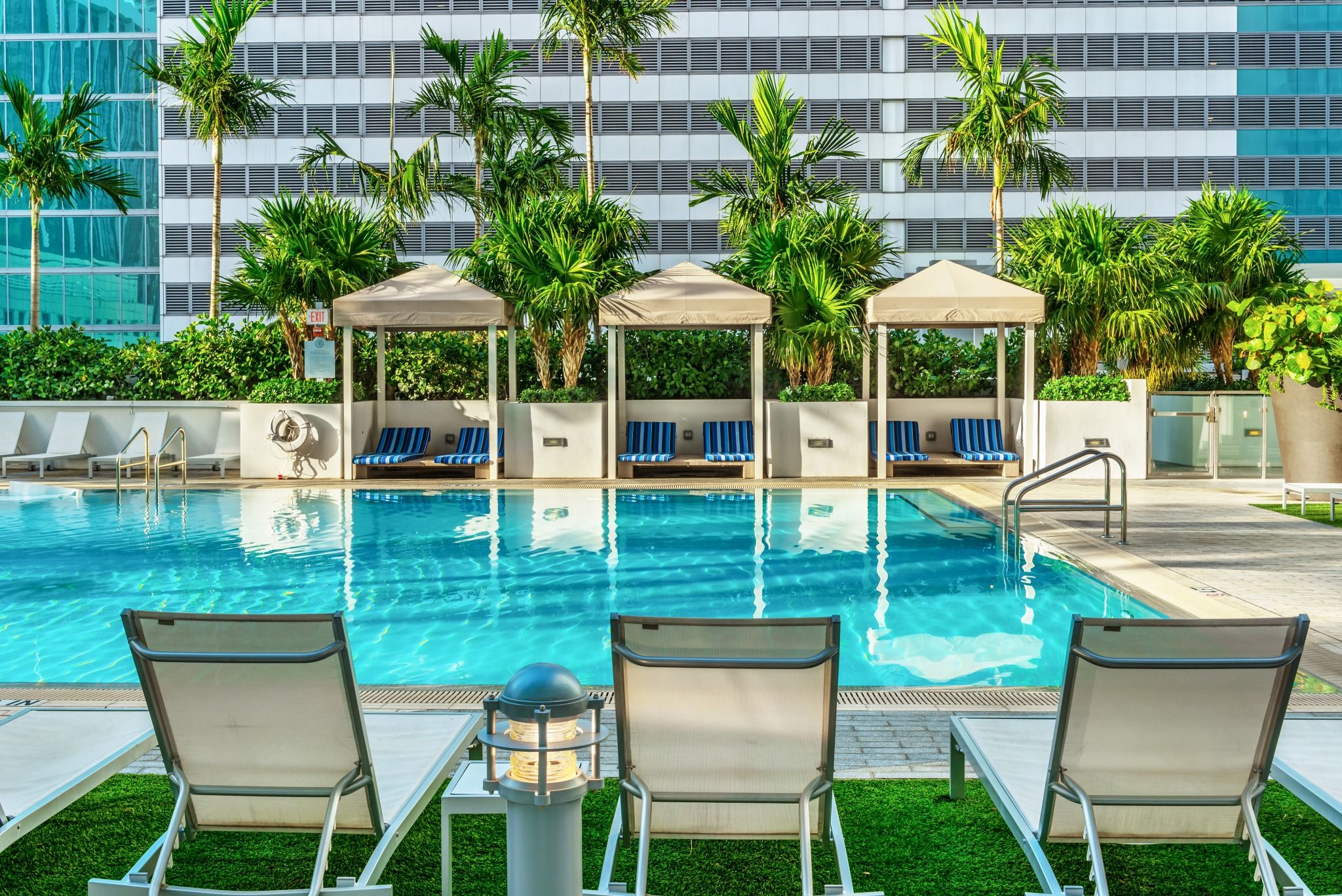 Heated Salt Water Swimming Pool Heated salt water swimming pool with sundecks in Monarc Apartment