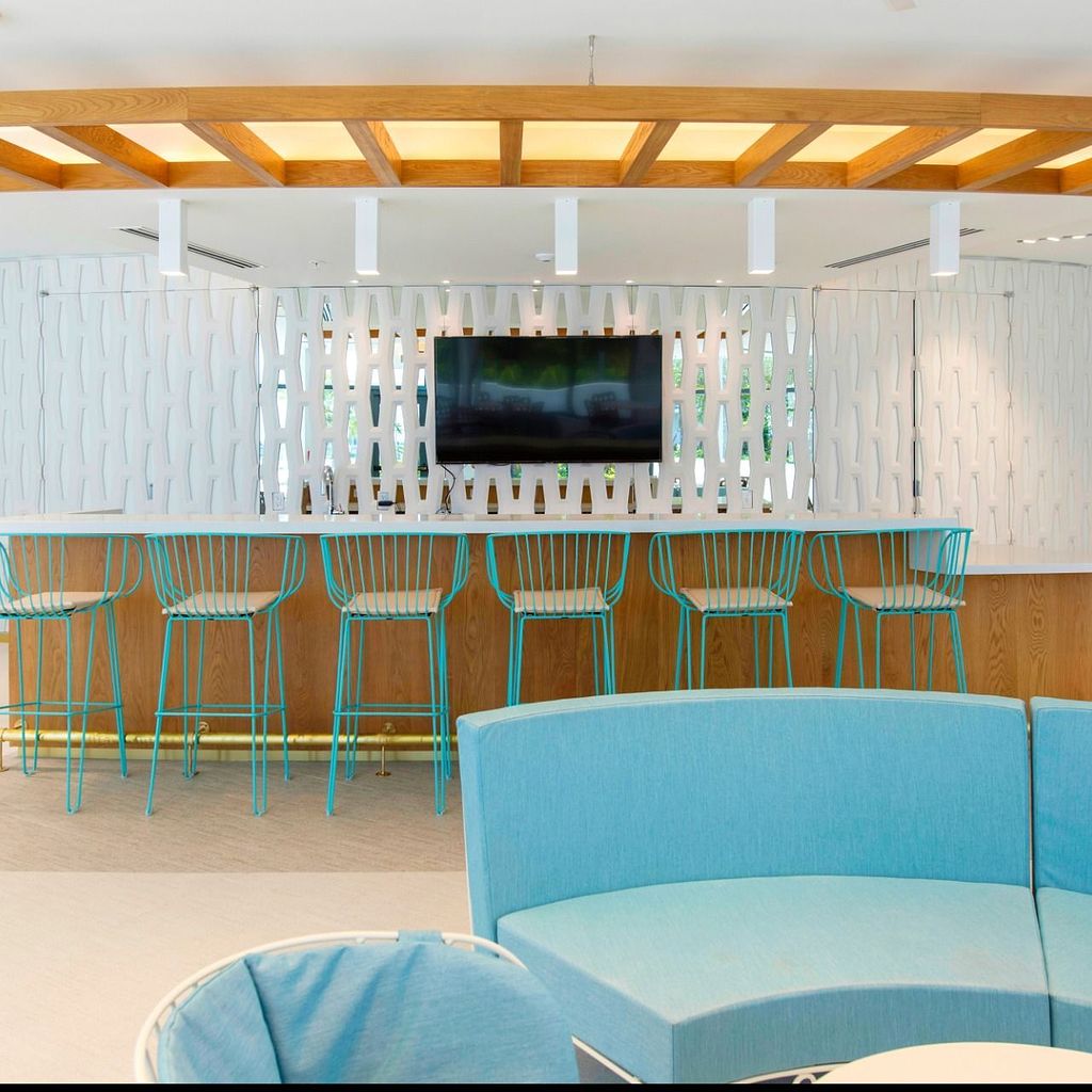 Resident Lounges Bar Area in the Resident Lounge at The Shoreline at Solé Mia Luxury Apartments in North Miami