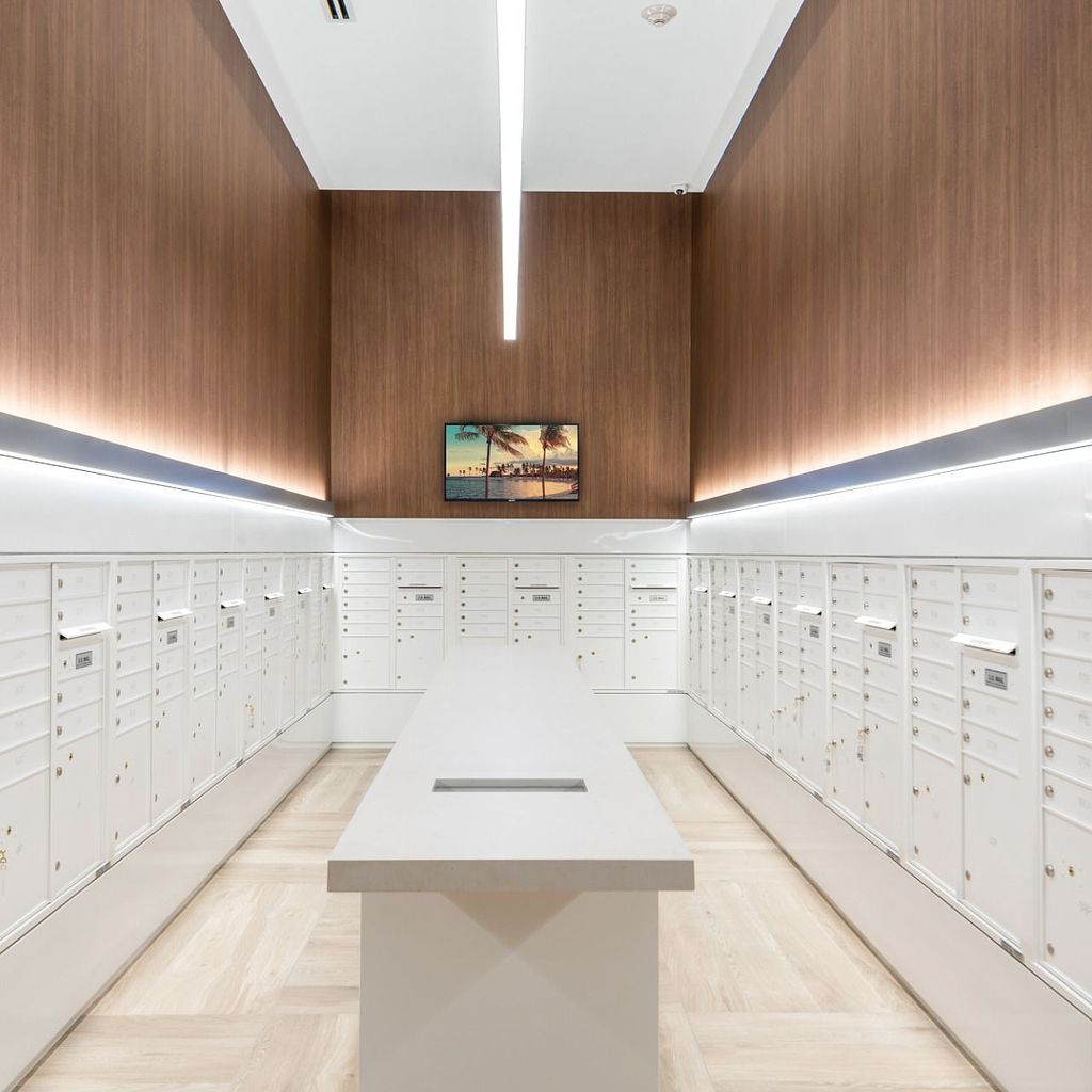 Concierge Services Parcel Lockers with 24/7 Access at The Shoreline at SoLé Mia Apartments in North Miami