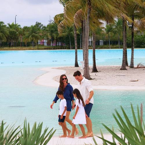 Private Lagoon Family walking around the lagoon