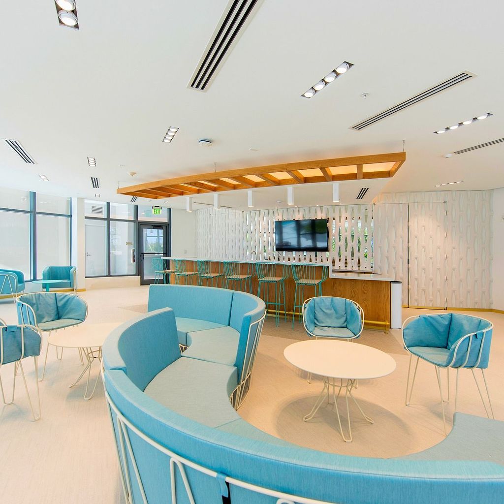 Resident Lounges Resident Lounge at The Shoreline at SoLé Mia Luxury Apartments in North Miami